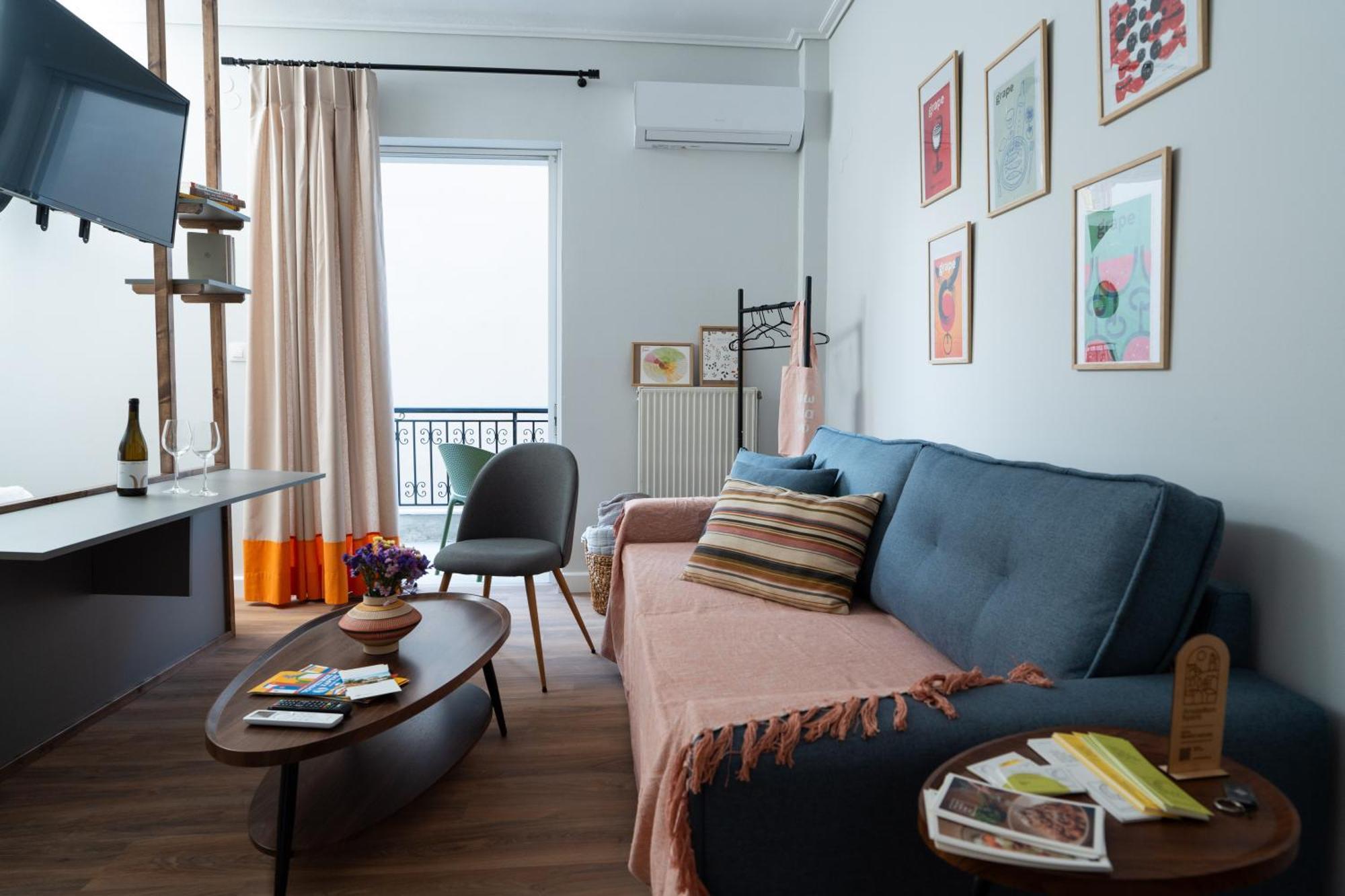 Nyx Guesthouse Триполис Экстерьер фото